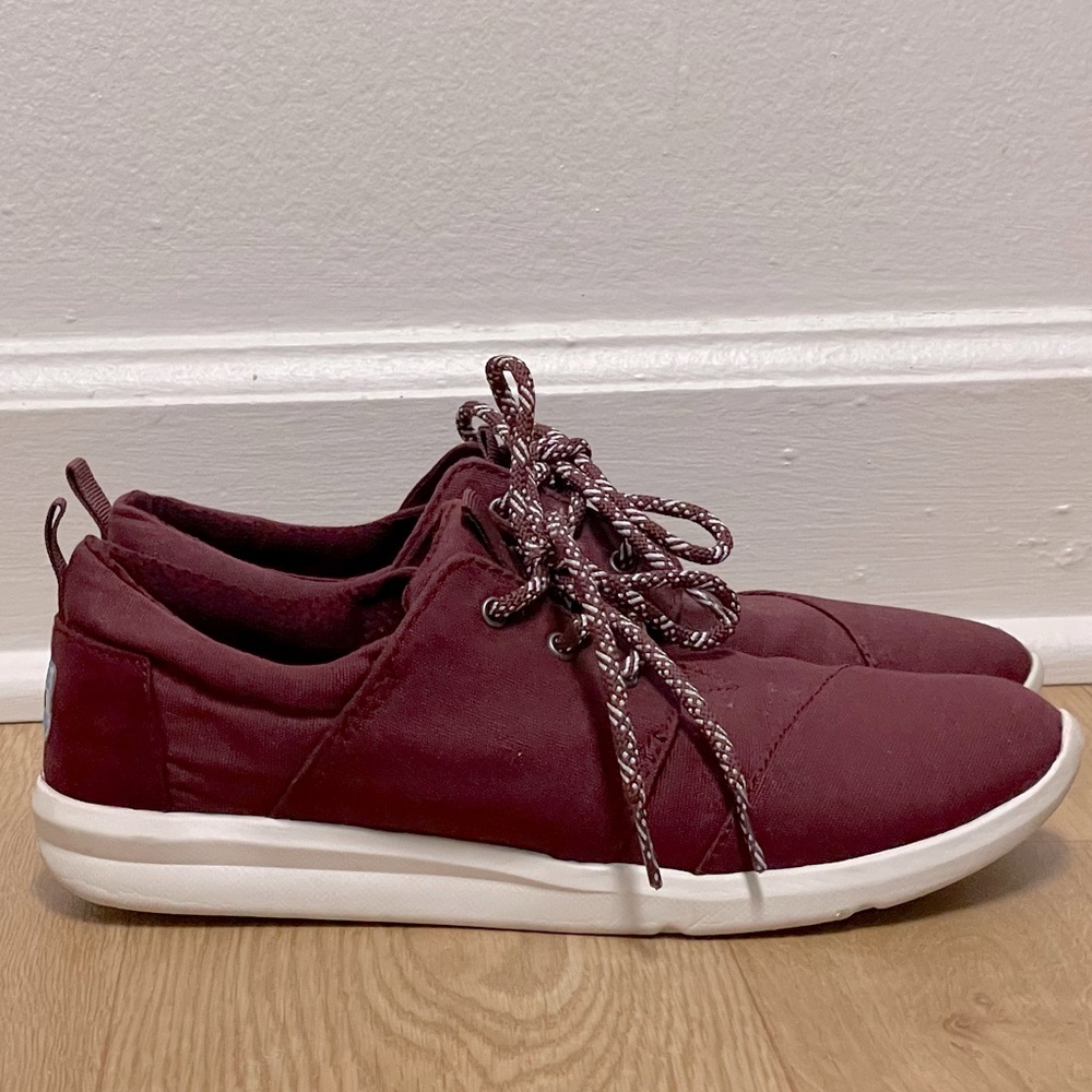 TOMS Del Ray sneaker. Size 8.5
